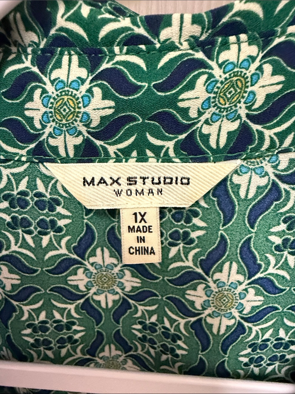 Green Printed Long-Sleeve Belted Shirt Dress by Max Studio women 1X - Picture 2 of 5